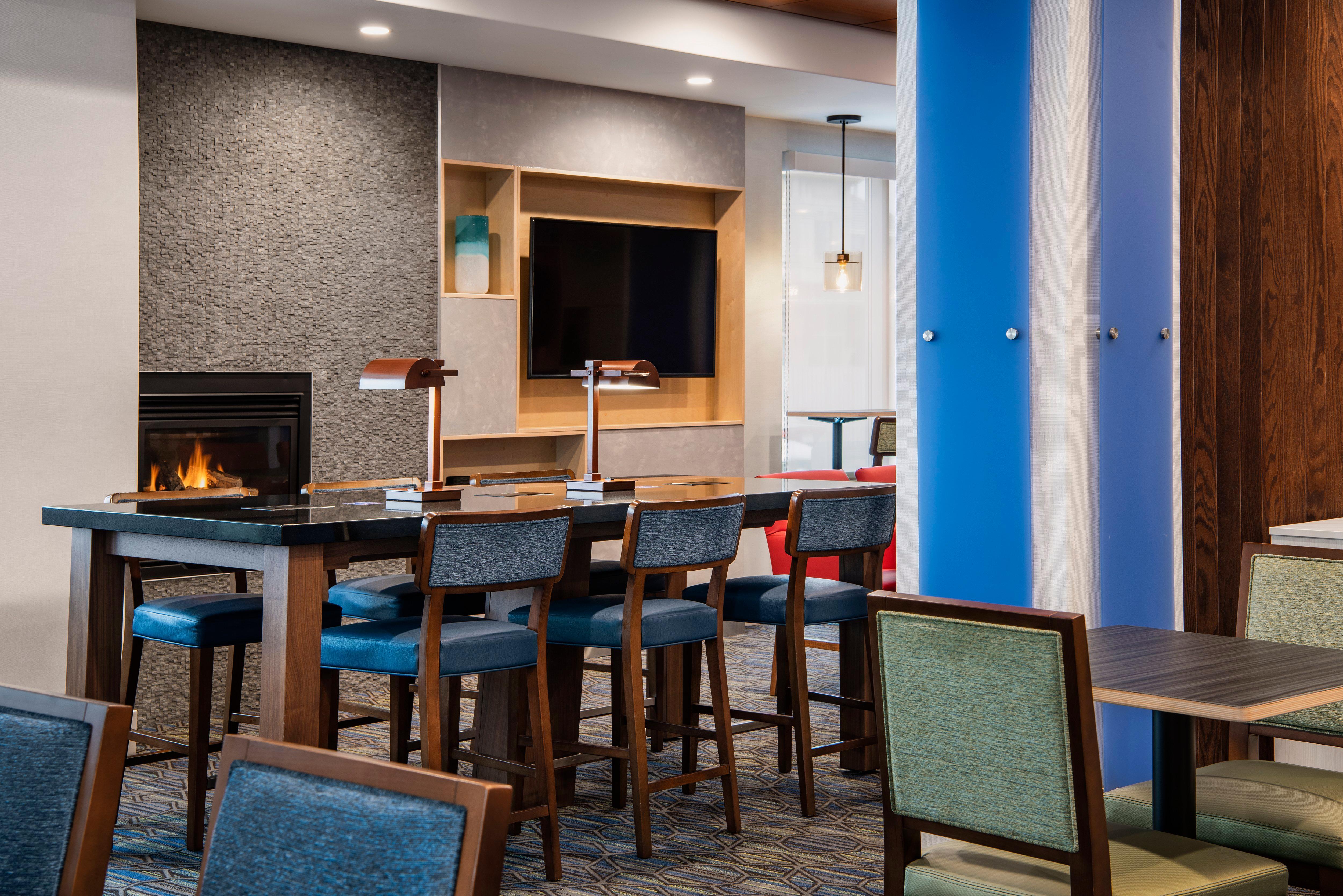 Holiday Inn Express Hotel & Suites Saskatoon By Ihg Eksteriør billede